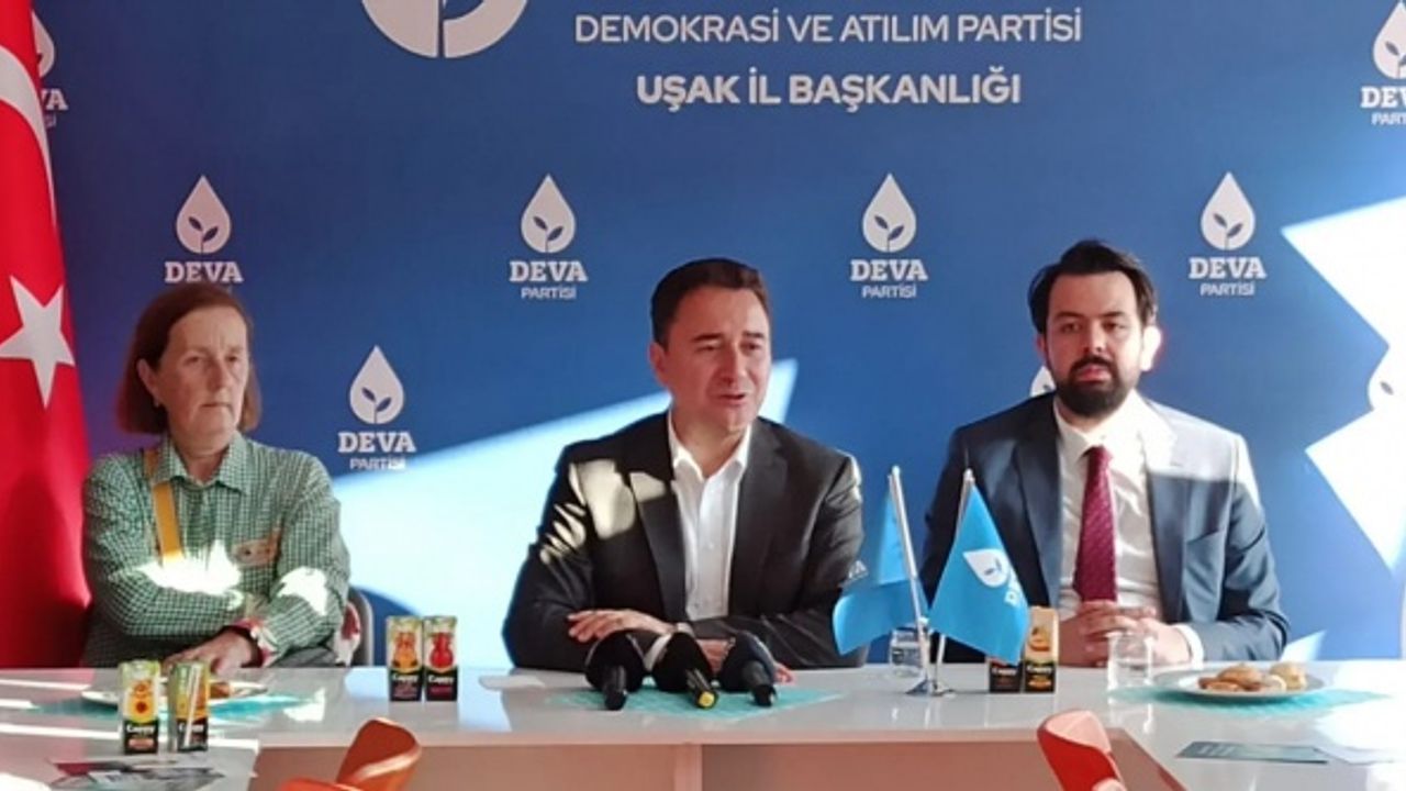 Ali Babacan, DEVA Partisi Uşak İl Binasının açılışını yaptı