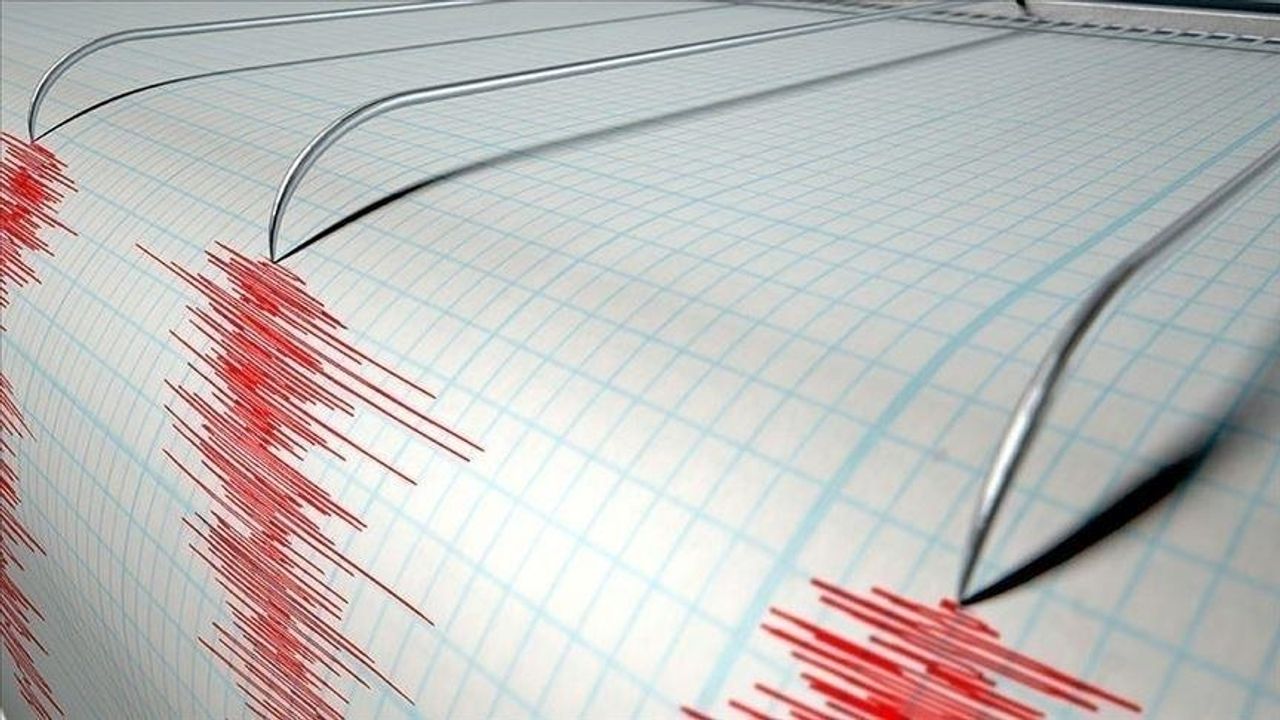 Uşak'ta hafif şiddette deprem oldu