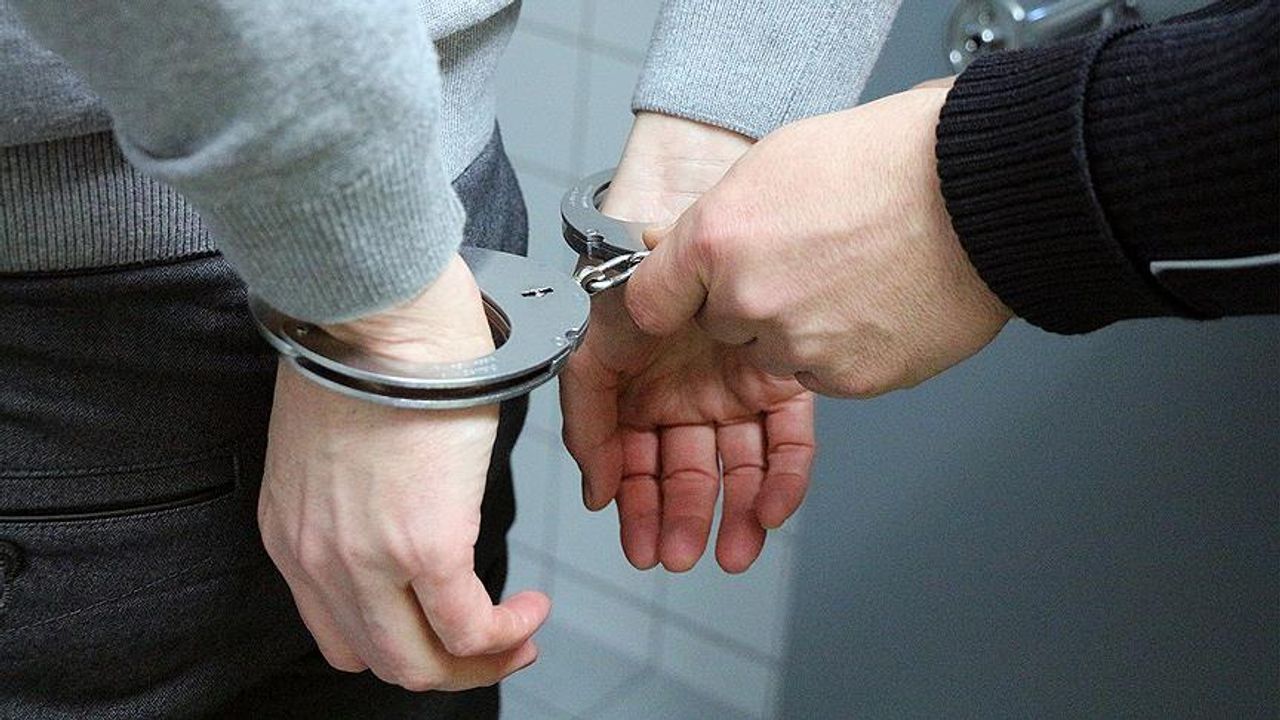 FETÖ 'den şüpheli 2 kişi tutuklandı