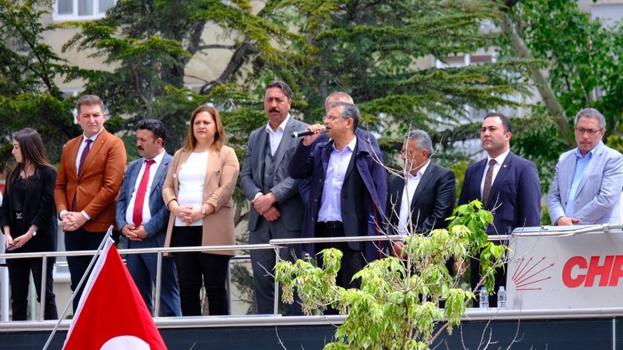 CHP Grup Başkanvekili Özgür Özel, Afyonkarahisar'da
