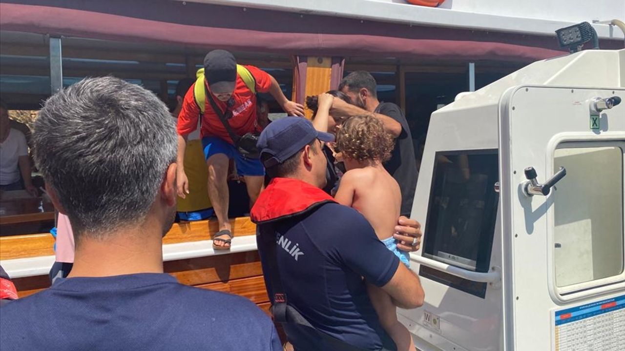 Teknelerde yaralanan 3 kişiye müdahale edildi