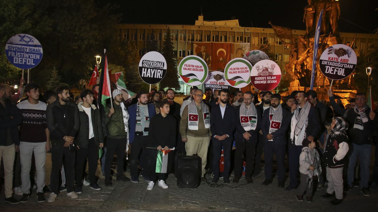 Uşak'ta İsrail'in Gazze'ye saldırıları protesto edildi