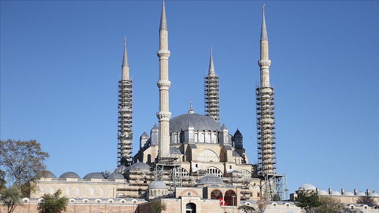 Selimiye Camisi'nde 2021 de başlanan restorasyon devam ediyor