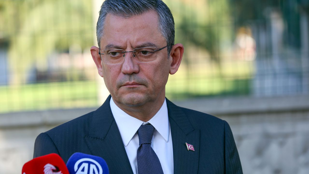 CHP Genel Başkanı Özel, Manisa'da konuştu: