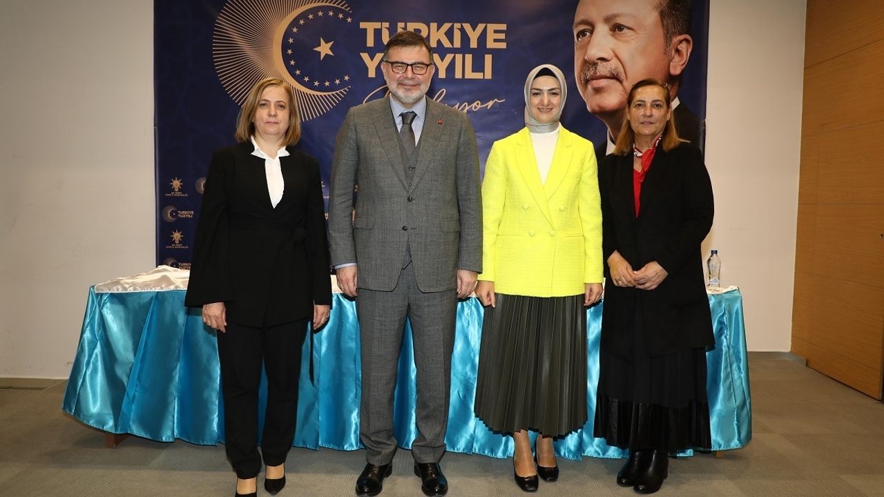 İzmir İl Kadın Kolları Başkanı Dalkıran göreve başladı