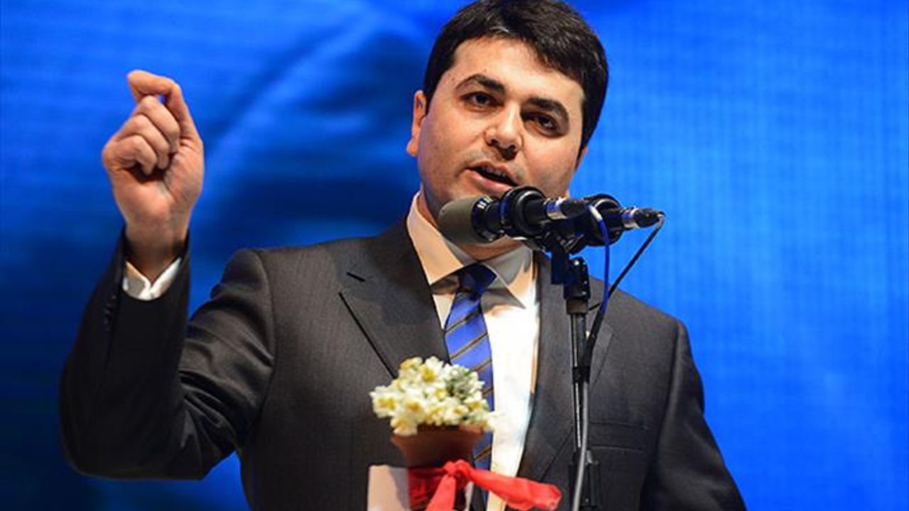 Gültekin Uysal, partisinin İzmir İl Kongresi'nde konuştu