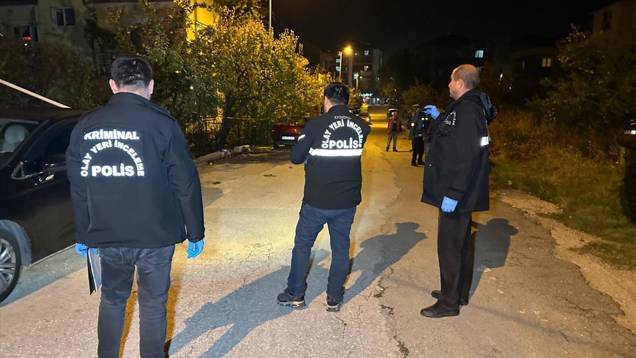Uşak Fevzi Çakmak Mahallesi'nde babası, babaannesi ve komşusunu bıçaklayan kişi yakalandı