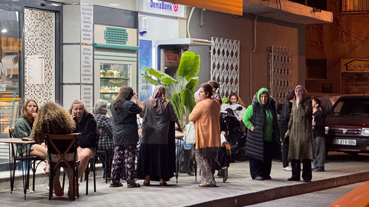 Sındırgı depremi sonrası okullar 1 gün tatil edildi
