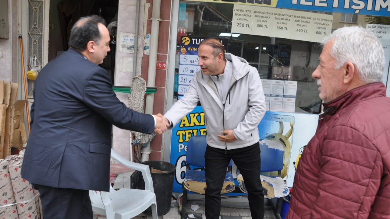 Uşak'ın kapı komşusu Selendili çiftçiye, Büyükşehir Belediyesi'nden destek