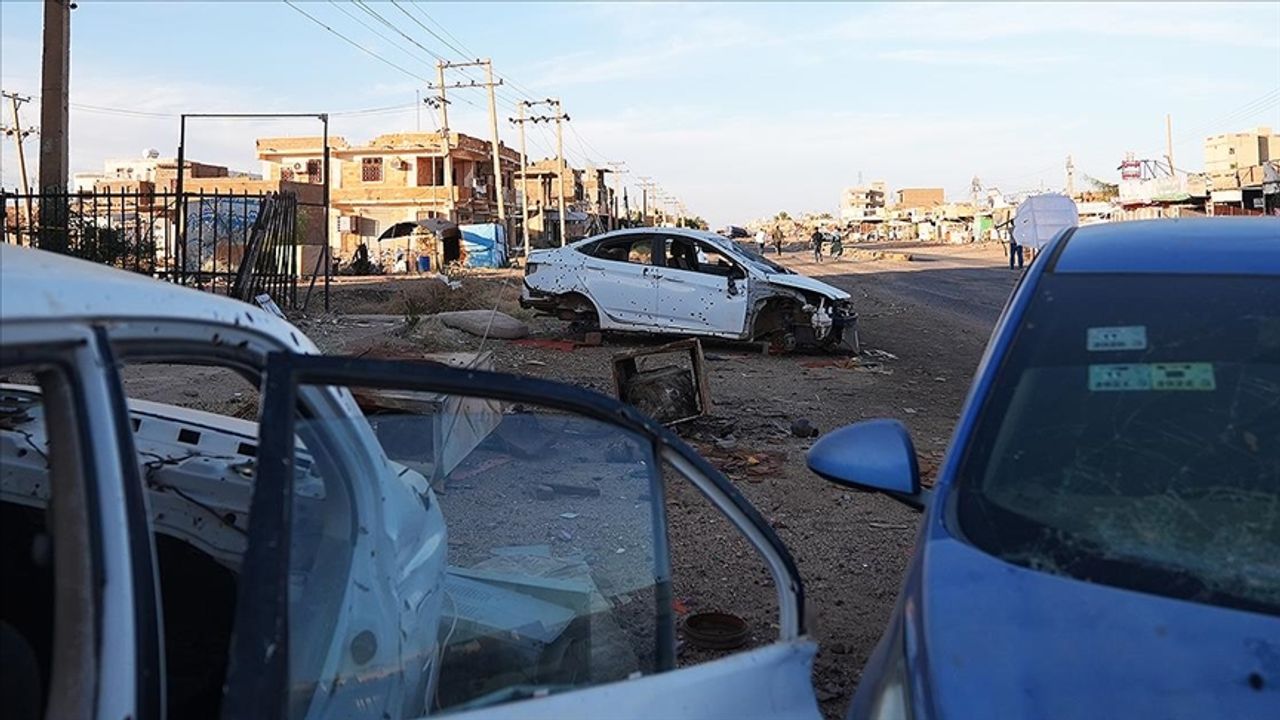 Faşir'de 177 bin sivil mahsur, ölü sayısı binlerce !