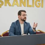 AK Parti Uşak İl Gençlik Kolları Başkanlığı'ndan ayrılan İsmet Özkan, teşkilatıyla vedalaştı