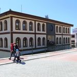 Uşak Belediyesi Halk Kadın Kuaförü haftaya bugün açılıyor!
