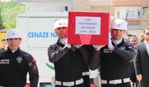 Şehit polis memuru Zeki Bacak'ın naaşı, Cizre'deki törenin ardından Uşak'a gönderildi