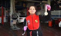 Şuhut Anayurt'tan Hatice Kartal, otomobil tamirinde usta oldu!