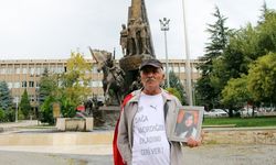 Kızı PKK tarafından kaçırılan baba, İzmir'den Ankara'ya yaptığı umut yürüyüşünde Uşak'a ulaştı