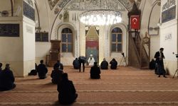 Mübarek Regaip Gecesi, Uşak'taki camilerde dualarla idrak edildi