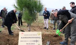 İzmir'de depremde hayatını kaybedenler için hatıra ormanı oluşturuldu
