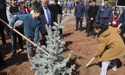 Uşak'ta Deprem Şehitleri Adına Hatıra Ormanı oluşturuldu