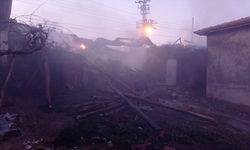 Bolvadin'de Samanlıkta Yangın Çıktı