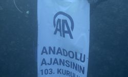 Anadolu Ajansı'nın Kuruluş Yıldönümü için Su Altında Pankart Açıldı