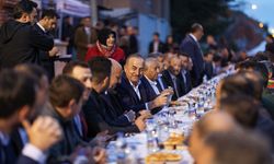 Bakan Çavuşoğlu, Afyonkarahisar'da vatandaşlarla iftar yaptı