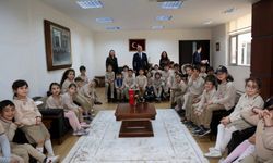 Aydın'da öğrenciler Emniyet Müdür'ünü ziyaret etti