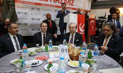 YRP Genel Başkanı Erbakan, İzmir'de Katıldığı İftar Programında Konuştu