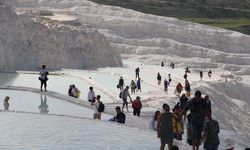 Pamukkale'de Bayram Yoğunluğu