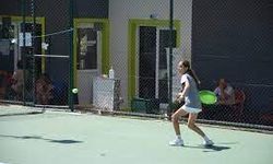 Büyükler Hafta Sonu Tenis Turnuvası Başladı
