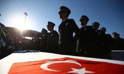 İzmir'de Türk Polis Teşkilatının 178. kuruluş yıl dönümü kutlandı