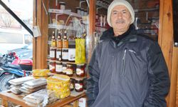 Uşak’lı Mehmet Samancı Arı Ekmeğinin Faydalarını Anlattı