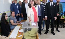 İYİ Parti Genel Başkan Yardımcısı Sunat, Manisa'da oy verdi