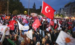 Uşak'ta Cumhurbaşkanı Erdoğan'ın Başarısı Kutlandı