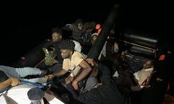 Yunanistan unsurlarınca geri itilen 14 düzensiz göçmen kurtarıldı