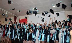 Ege Üniversitesi Ödemiş Sağlık Bilimleri Fakültesi'nde mezuniyet töreni yapıldı