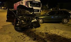 Simav'da polisin "dur" ihtarına uymayan sürücü kaza yaptı