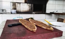 Uşak'taki pide ustası 350 TL olan 1 buçuk kıymalıyı 200 liraya sabitledi!