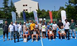Demirci Akıncıları Büyükler Tenis Yaz Kupası tamamlandı