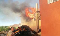 Uşak'ta Saman Balyalarında Başlayan Yangın Eve Sıçradı