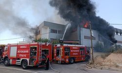 Tekstil fabrikasında çıkan yangın söndürüldü