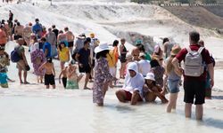 Kurban Bayramı'nda  Pamukkale'yi 123 bin 351 kişi ziyaret etti