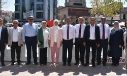 Aile ve Sosyal Hizmetler Bakanı Mahinur Özdemir Göktaş, Emirdağ'da ziyaretlerde bulundu