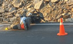 Hafif ticari araçla elektrikli motosikletin çarpıştığı kazada 1 kişi öldü