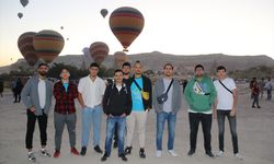 Aydınlı gençler Nevşehir'deki tarihi ve turistik yerleri gezdi