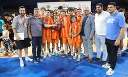 İzmirli sporcular ANALİG'den 14 kupa, 148 madalya topladı