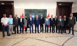 Hak-İş İzmir İl Başkanı Şimşek'ten Vali Elban'a ziyaret