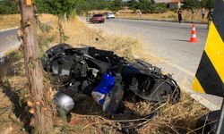 Akşe Çamlığı yol ayrımında feci kaza: Karı koca ağır yaralandı