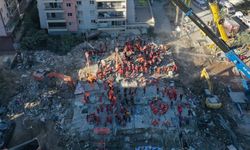 İzmir depreminde yıkılan Rıza Bey Apartmanı davasında gerginlik yaşandı