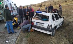 Otomobil Şarampole Devrildi; 4 Yaralı