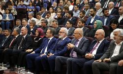 Grup Başkanvekili Yenişehirlioğlu, Manisa'da Türkiye Yüzyılı konferansına katıldı